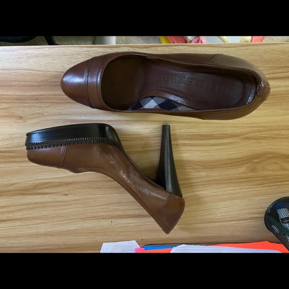 Burberry brown leather pumps - Picture 5 of 5